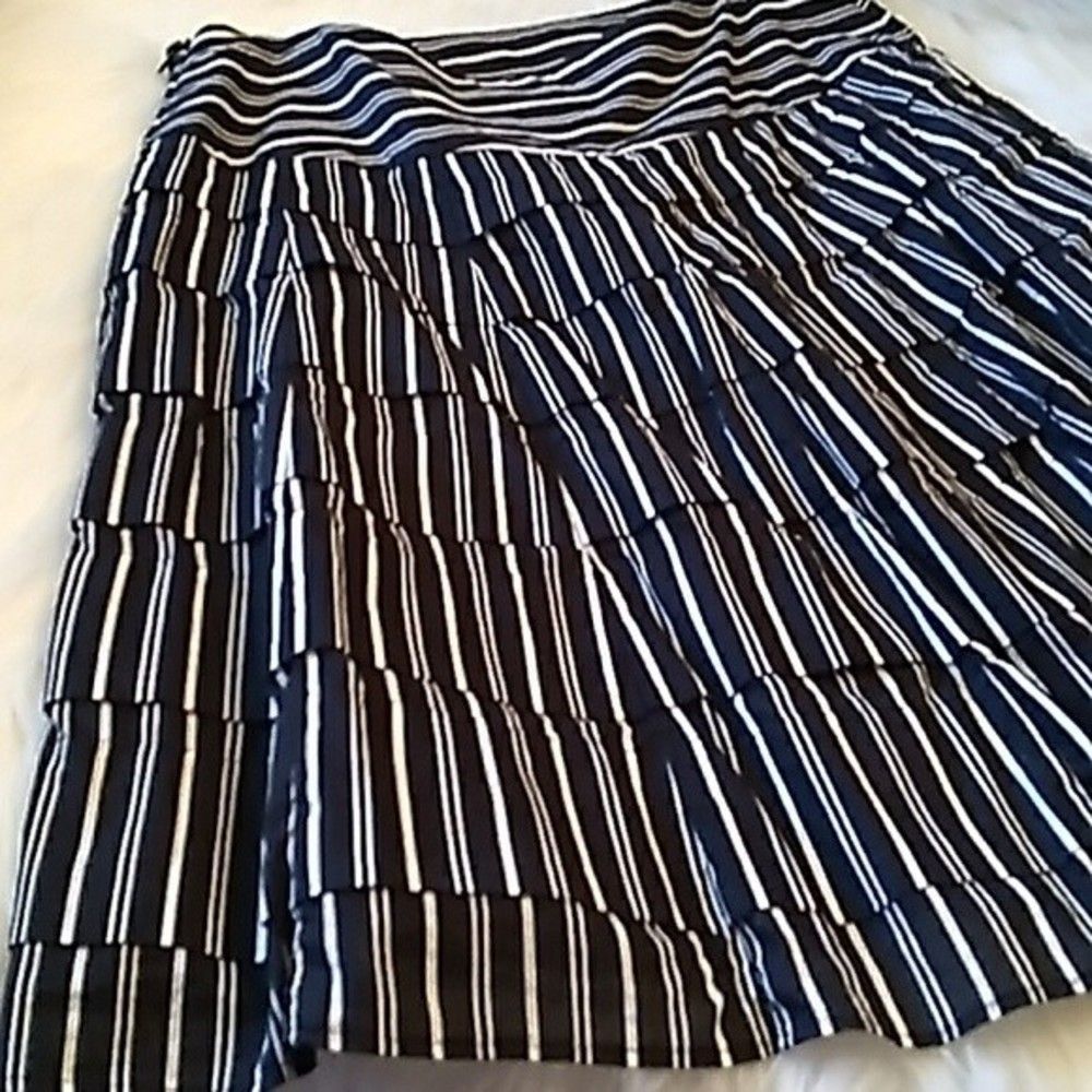 THE LIMITED TIERED COTTON SKIRT  X-SMALL WOMENS XS